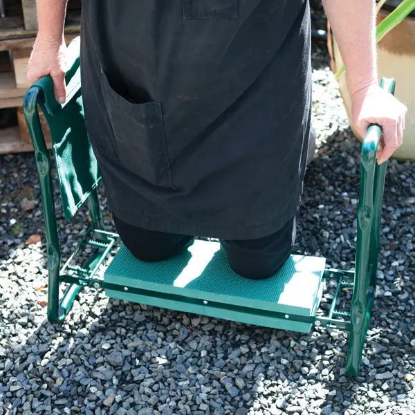 Gardeners Advantage Garden Kneeler And Seat Gardeners Advantage Garden Kneeler And Seat